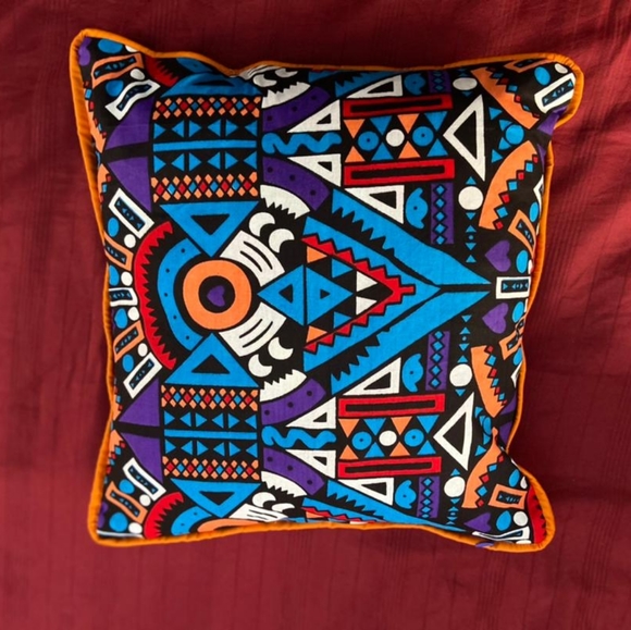 African Print Pillow Cover with Zipper - Picture 4 of 15
